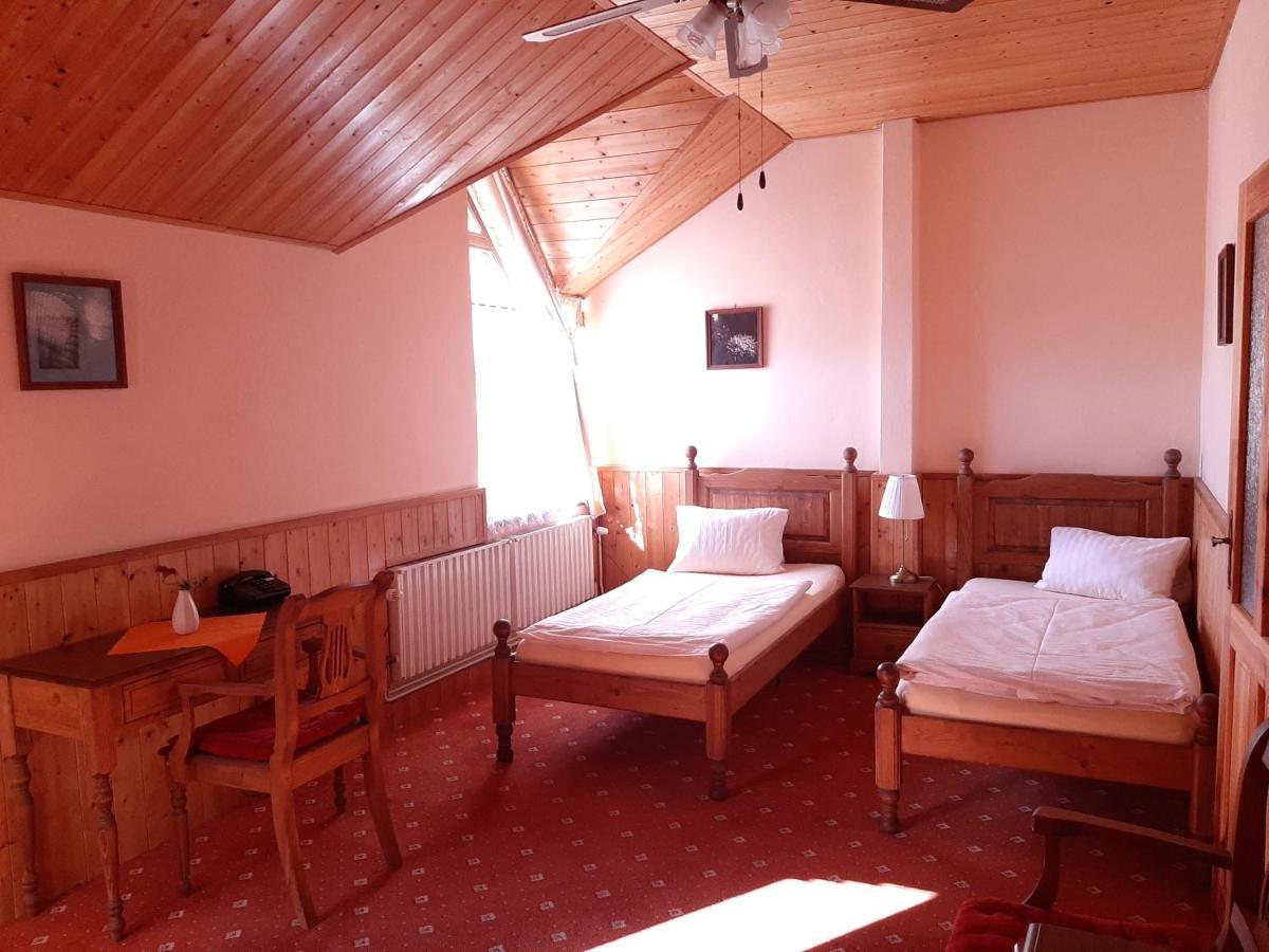 Garni Hotel Asas*** Most Exterior foto